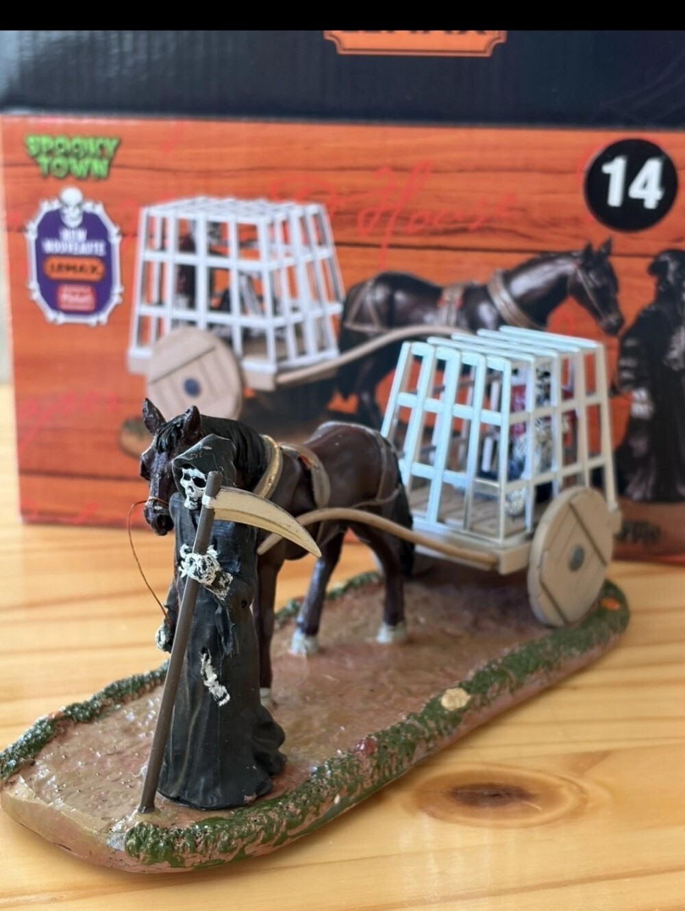Nib Lemax Halloween Skeleton Micheal Exclusive Dungeon Cart Collectible
